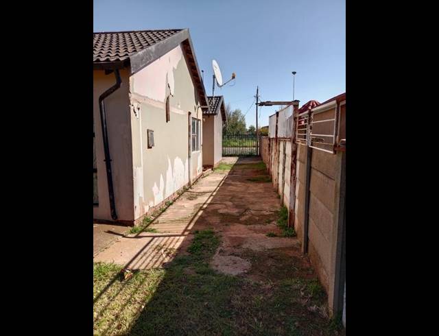 4 BEDROOM PROPERTY TO RENT IN VOSLOORUS EXT 7
